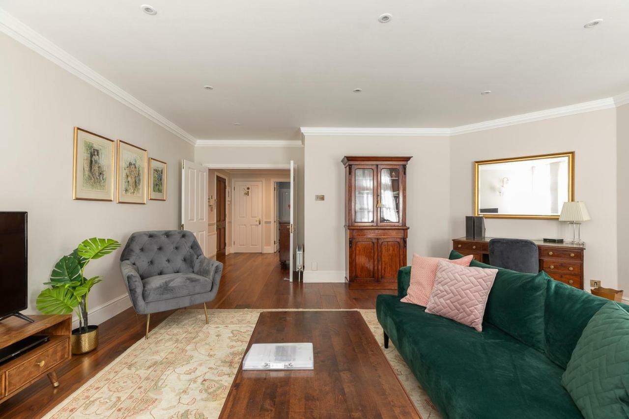 Joivy Beautiful 2 Bed Apt In The Heart Of Mayfair, Close To Tube Leilighet London Eksteriør bilde